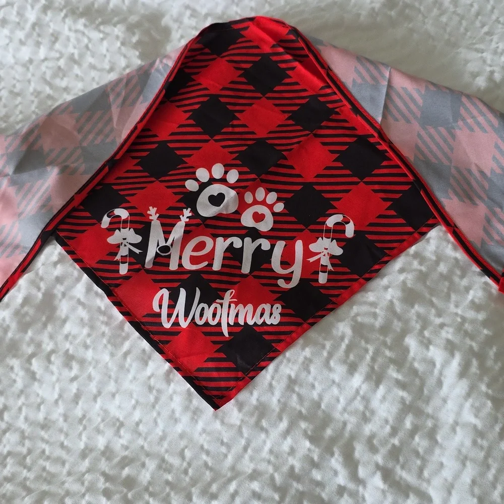Festive Chriatmas Dog Bandanas Set - Red, Green, Blue, Gray & Red Collar